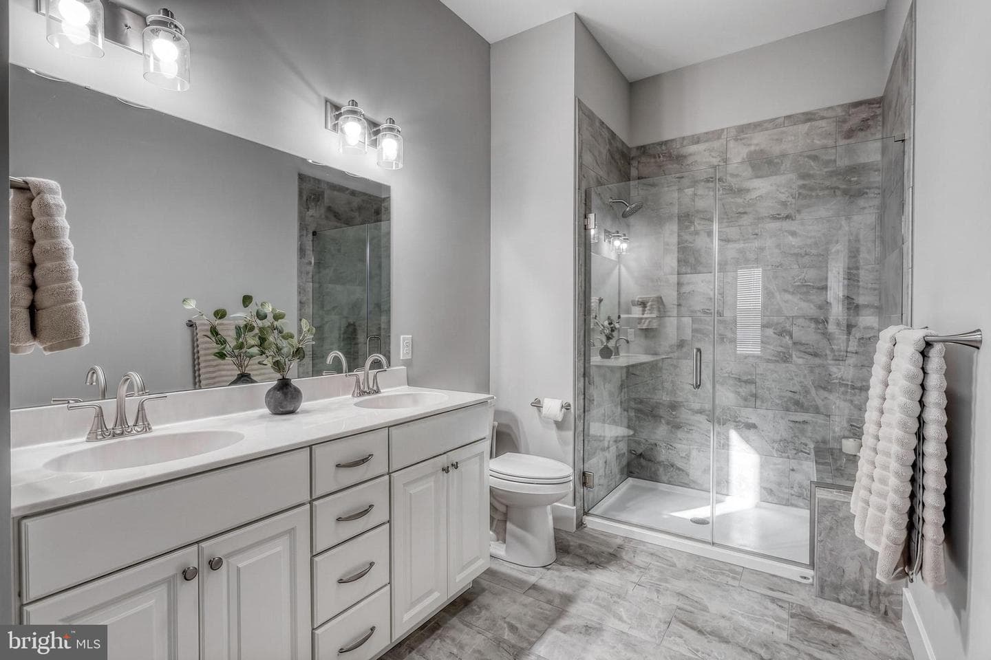 770 Aurora Drive photo 32
