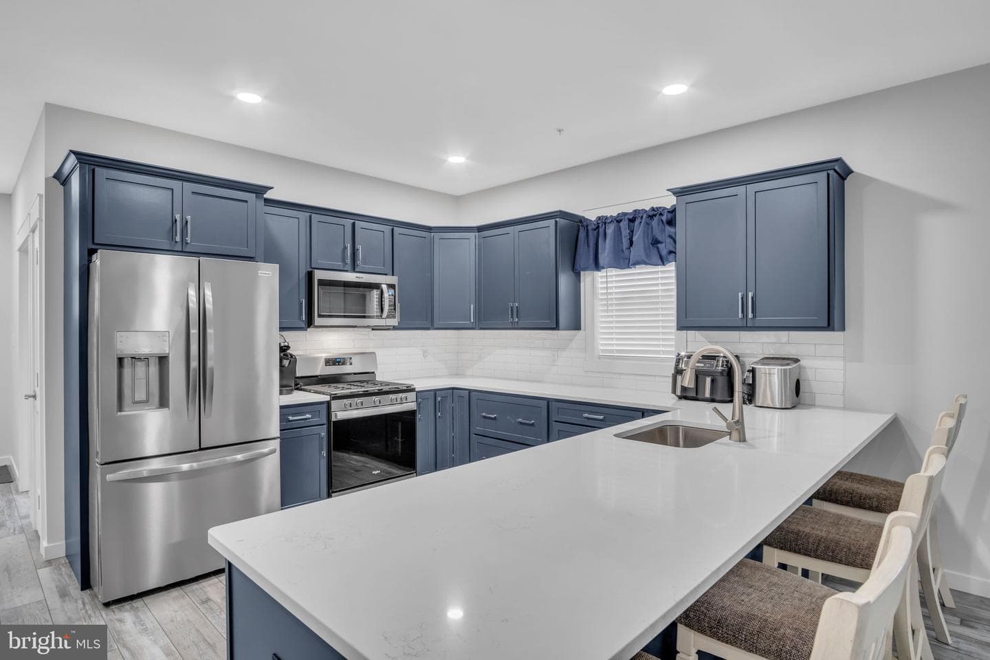 128 Cardinal Drive photo 12