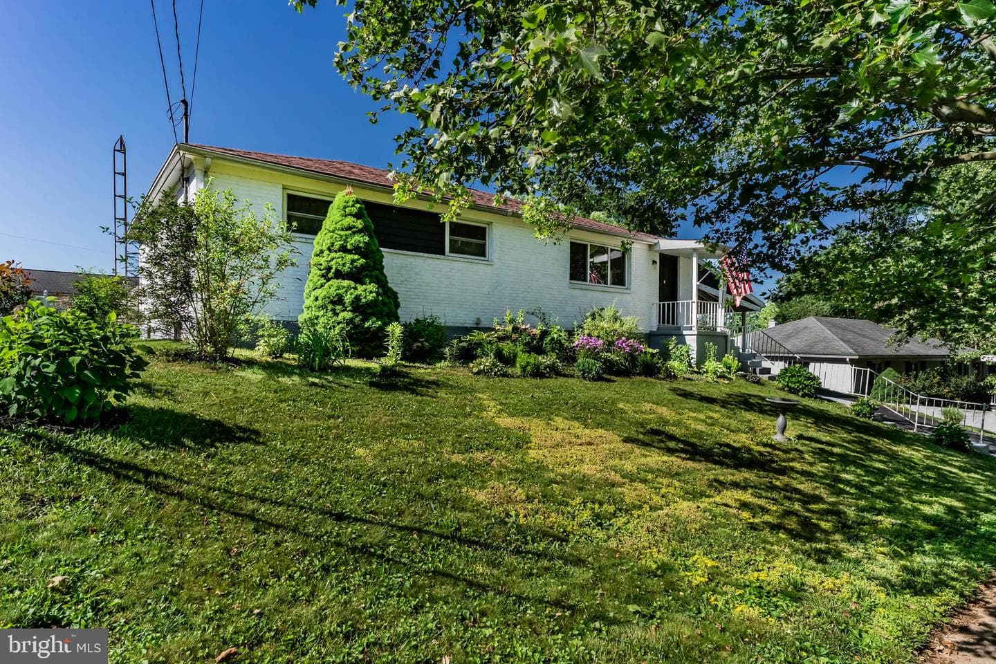 6 Karen Court photo 4