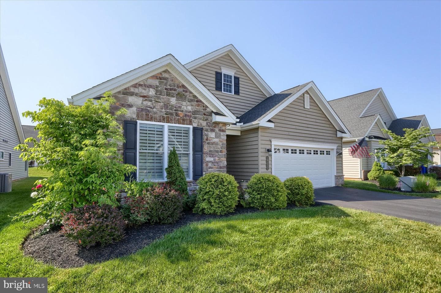 411 General Drive photo 2