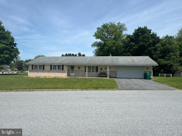 200 Oak Dr
