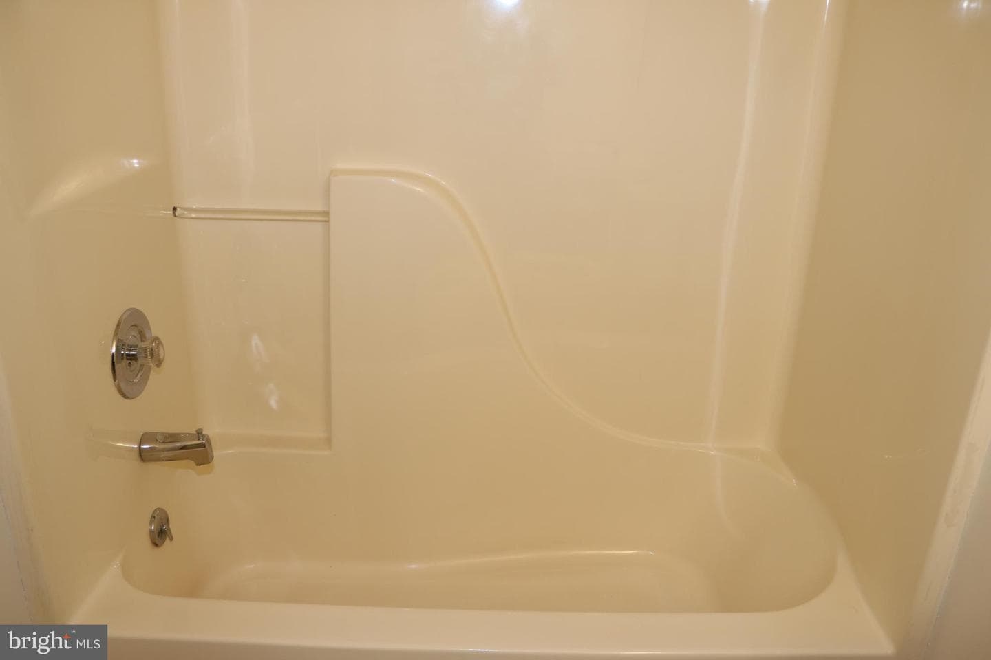 5401 Oxford Drive #08 photo 26
