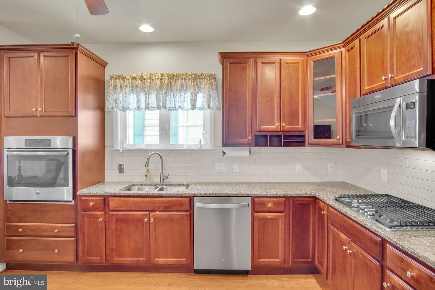 112 James Madison Drive photo 11