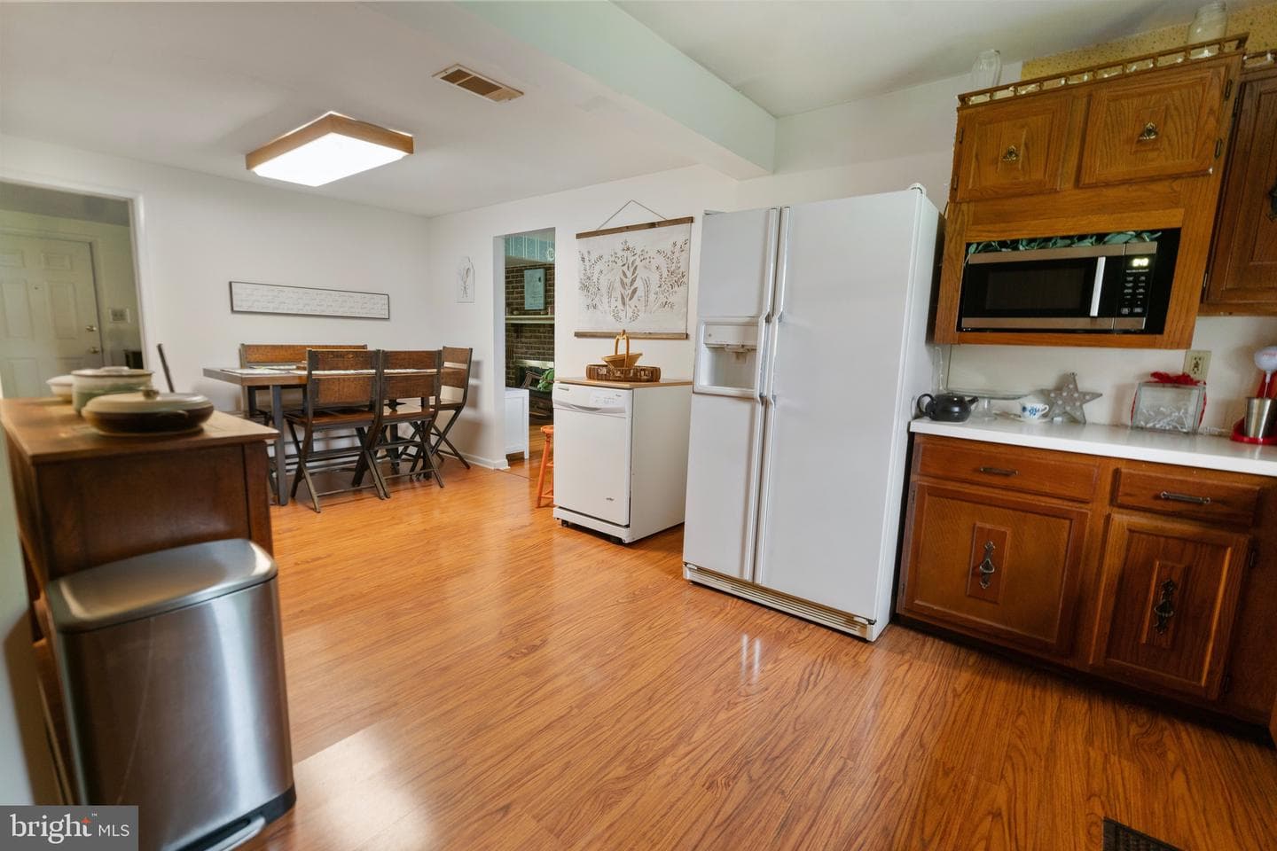 906 Herman Drive photo 8