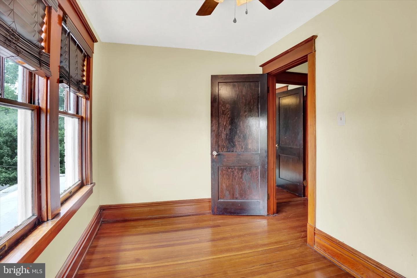 528 S Hanover Street photo 20