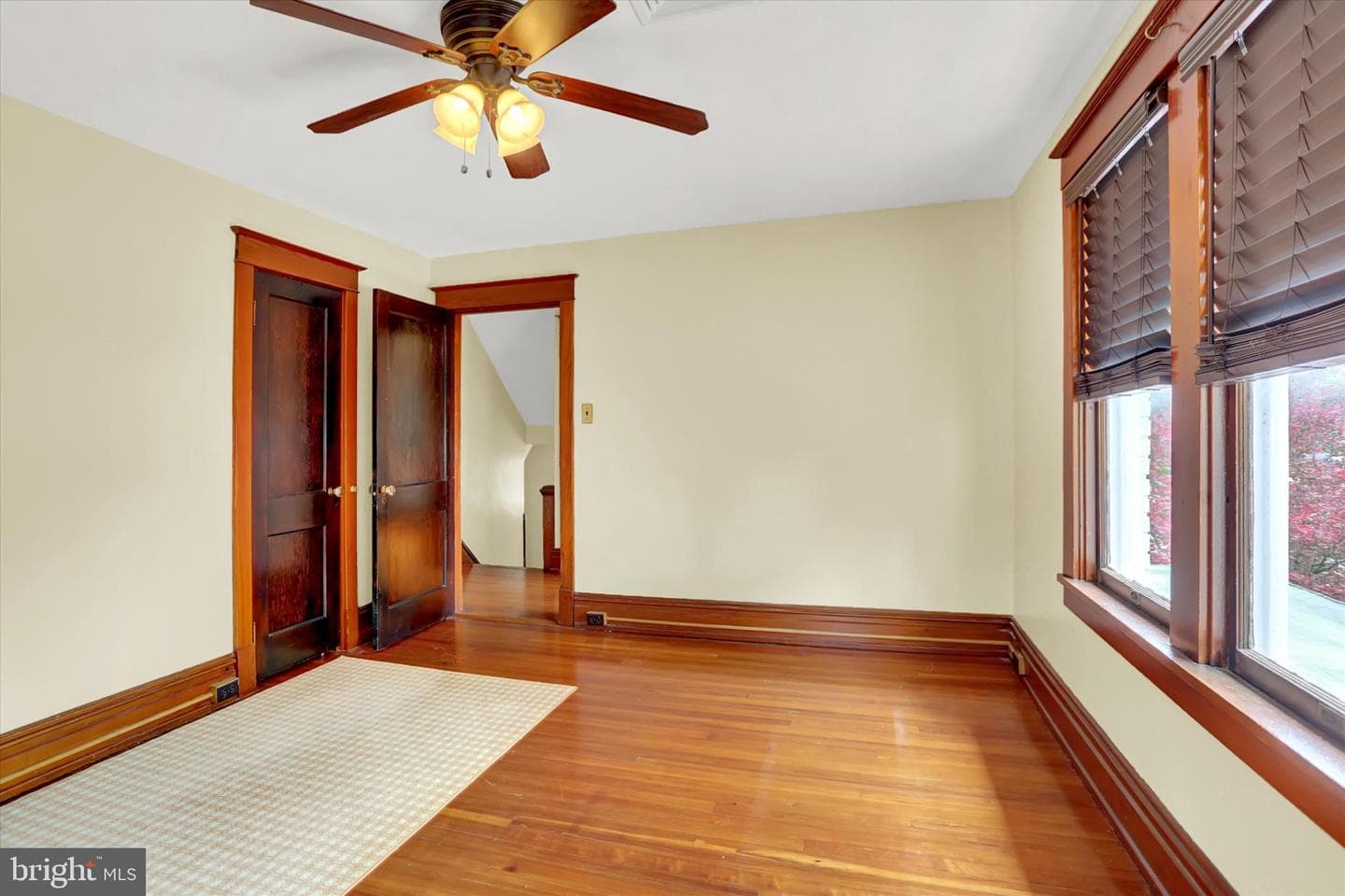 528 S Hanover Street photo 22