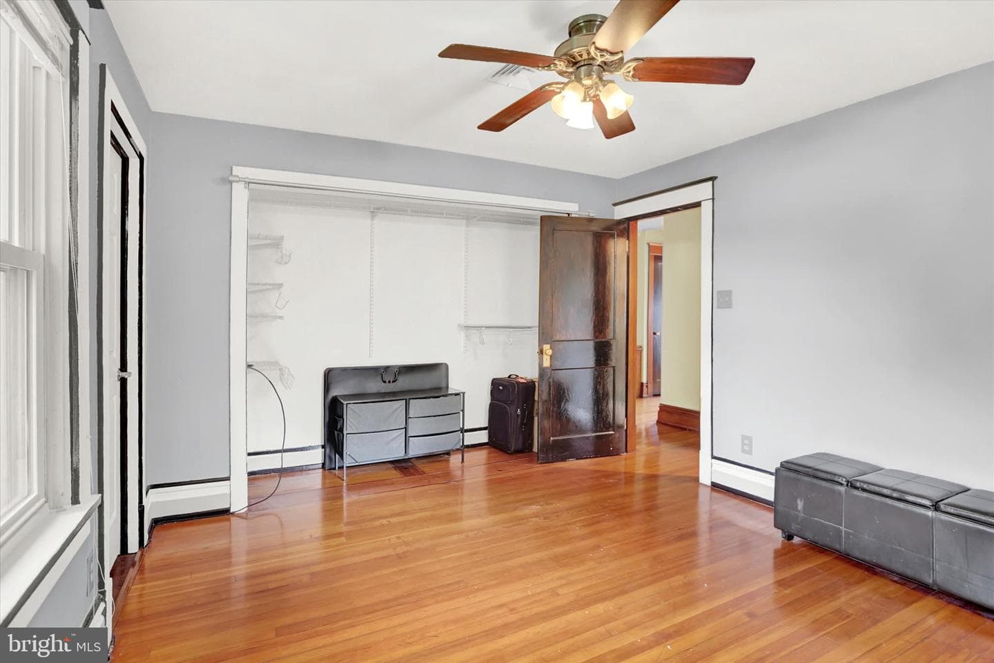 528 S Hanover Street photo 26