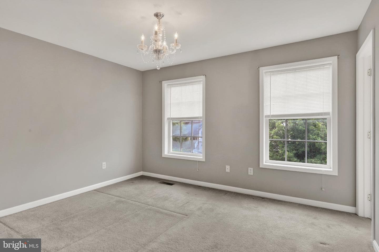 13 Kingsbridge Circle photo 18