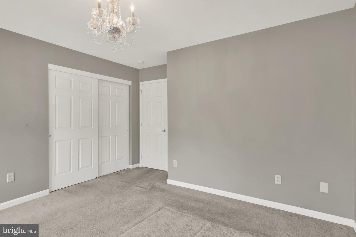 13 Kingsbridge Circle photo 19