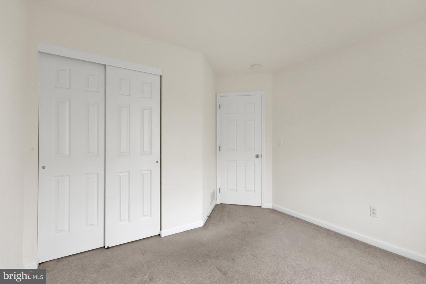 13 Kingsbridge Circle photo 23