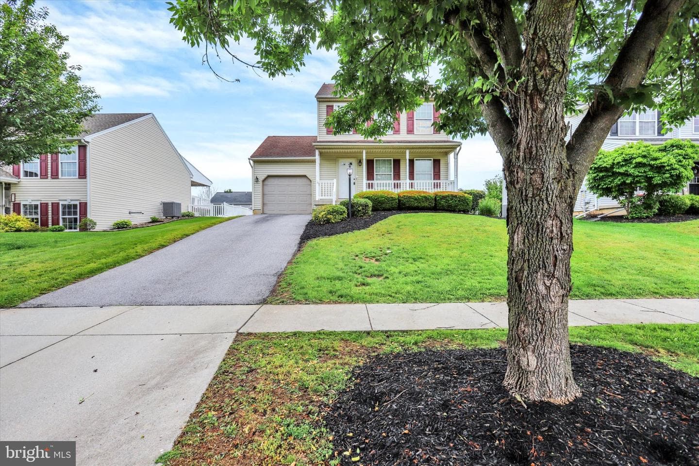 13 Kingsbridge Circle photo 4