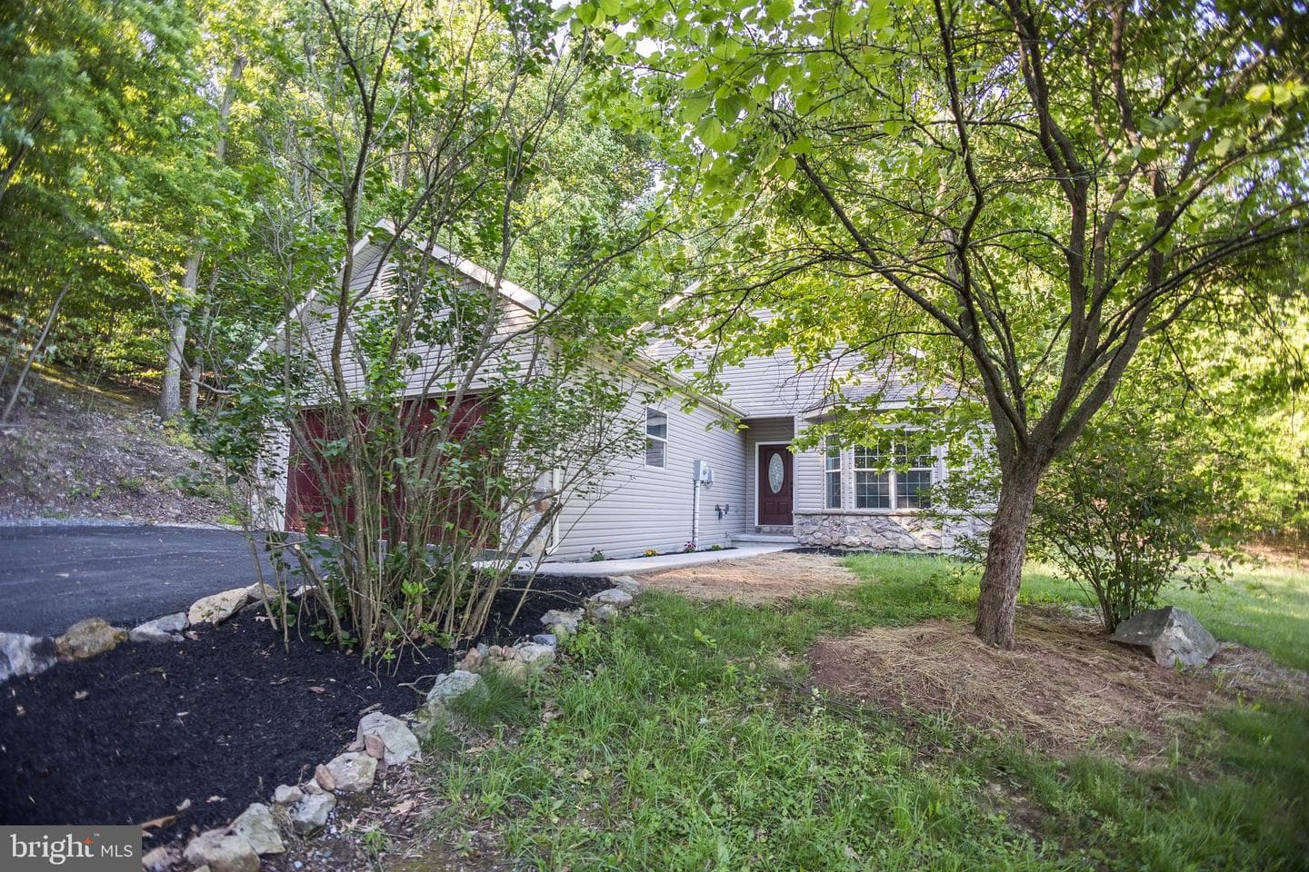 12rr Mountain Street, Mount Holly Springs