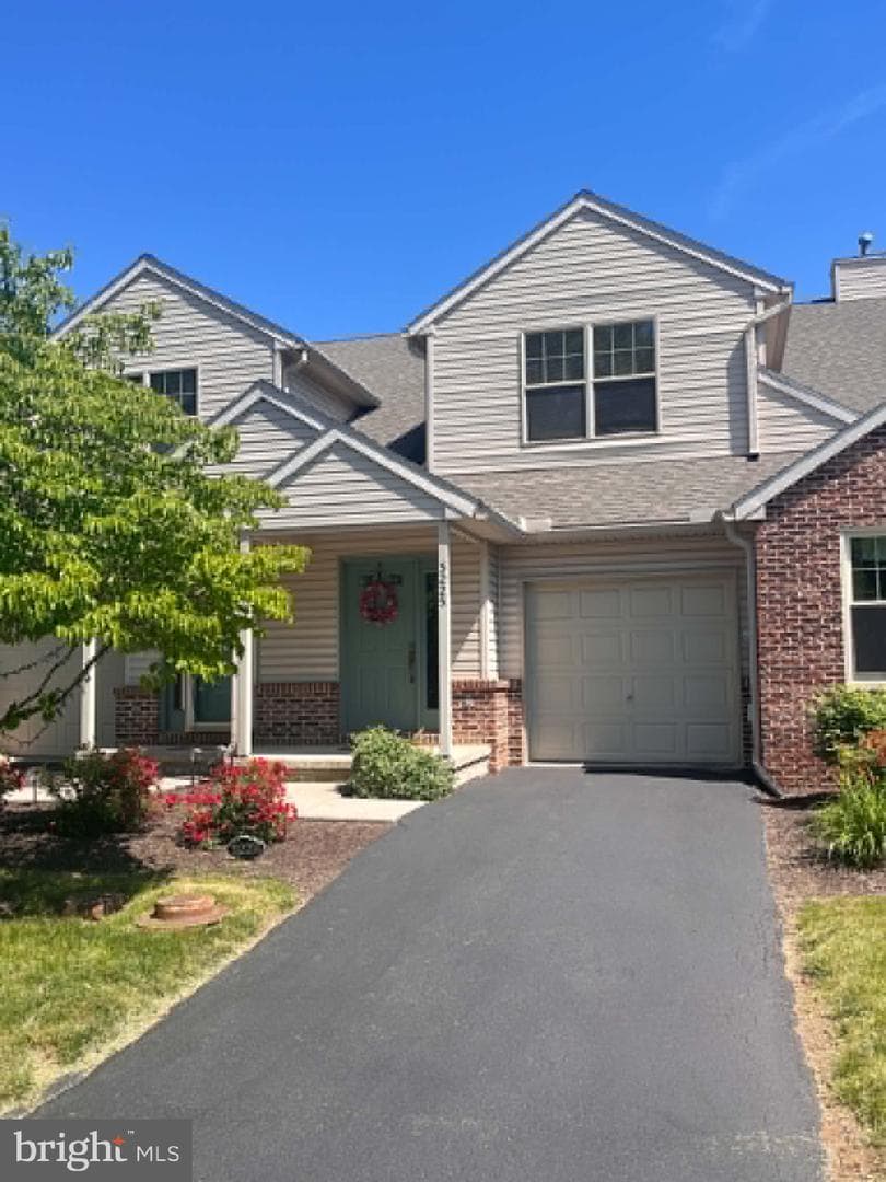 5225 Cobblestone Drive, Mechanicsburg