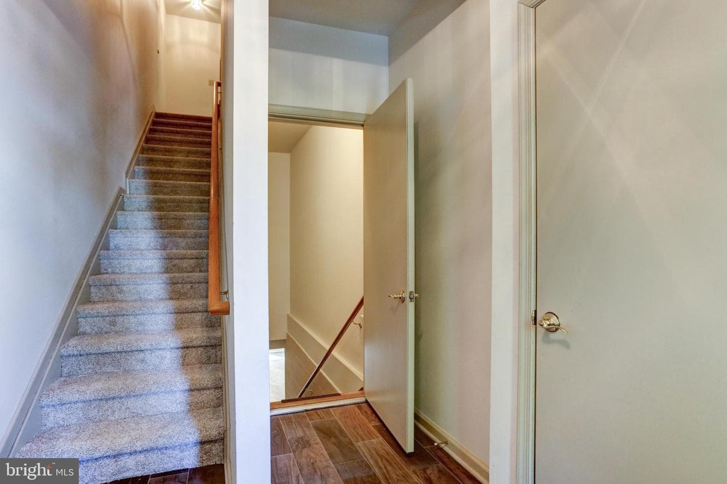 5225 Cobblestone Drive photo 3