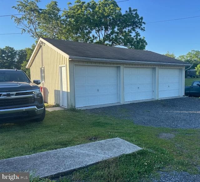 335 Gameland Road, Newville