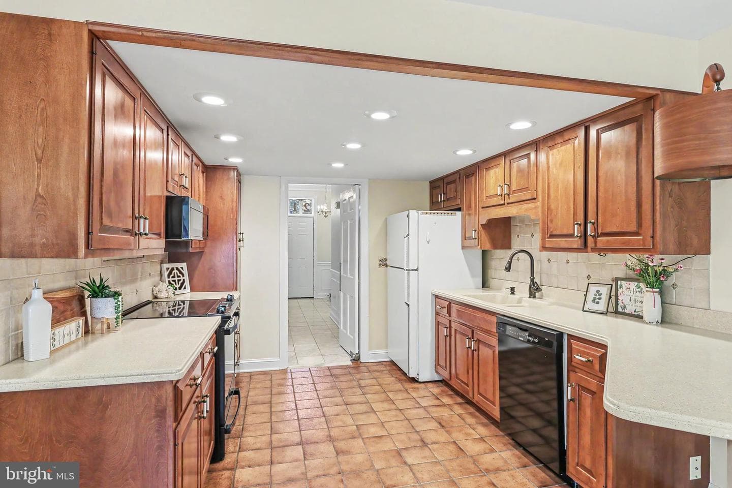 210 Allendale Road photo 5