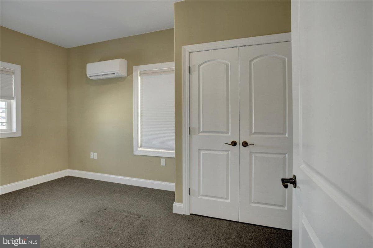 702 Southwood Drive photo 12