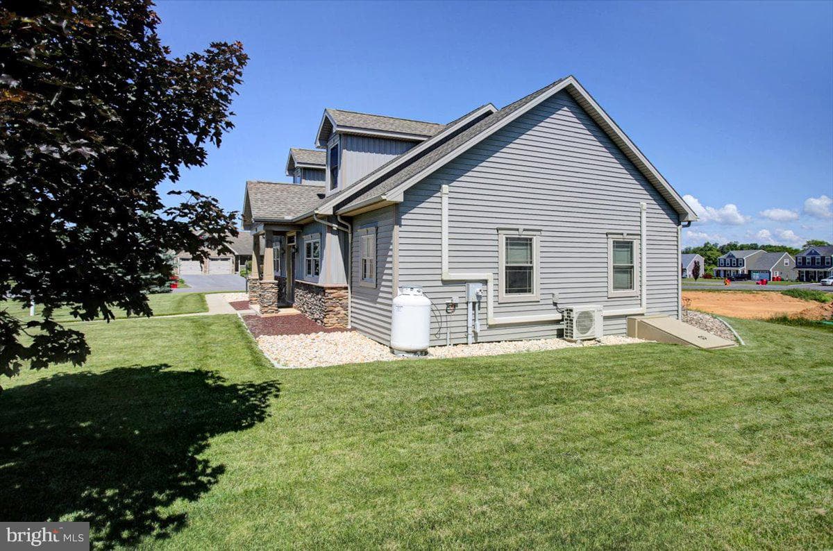702 Southwood Drive photo 33