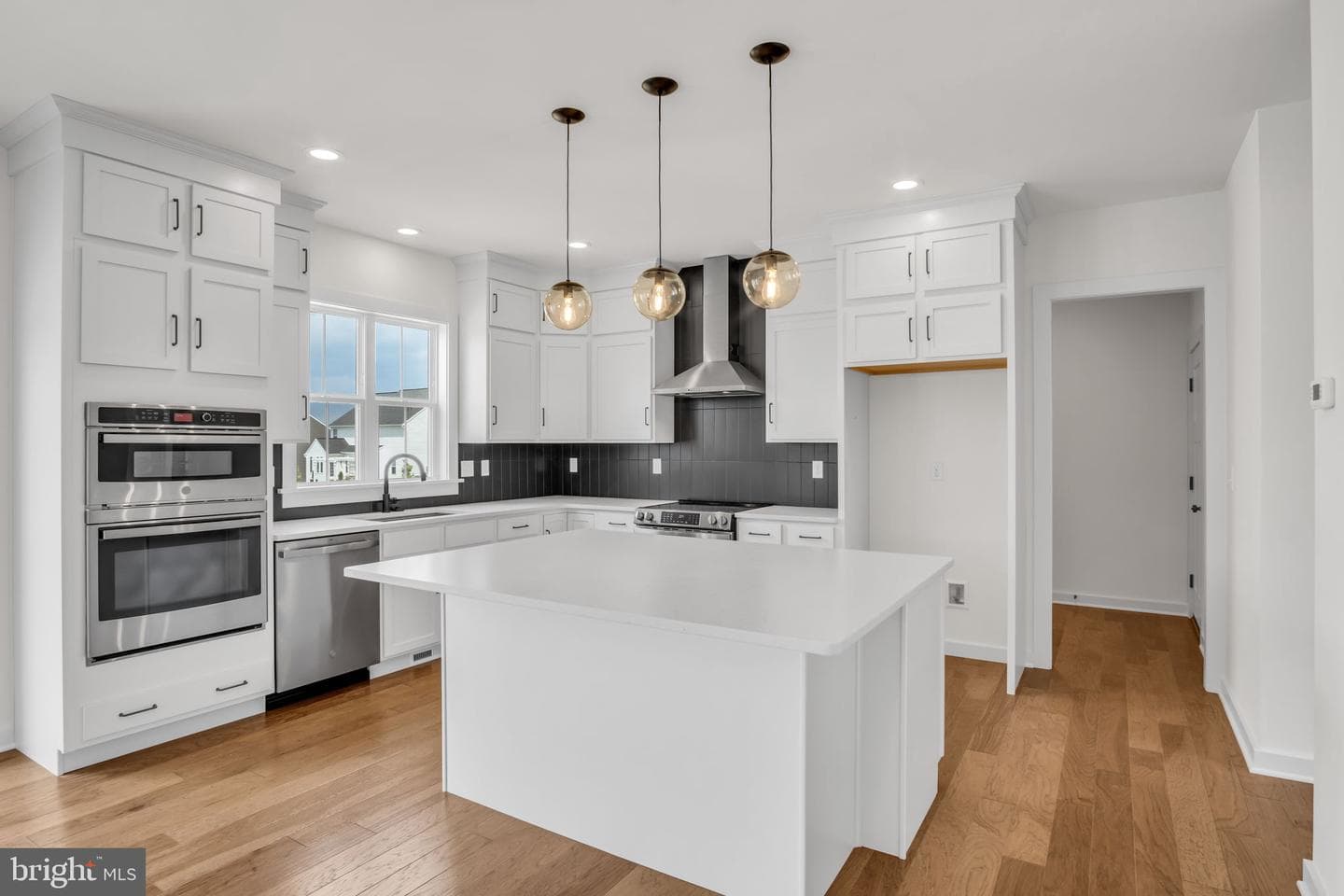 139 Berkshire Drive photo 3