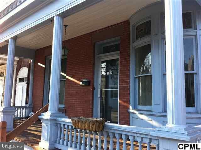 107 E Main Street photo 6