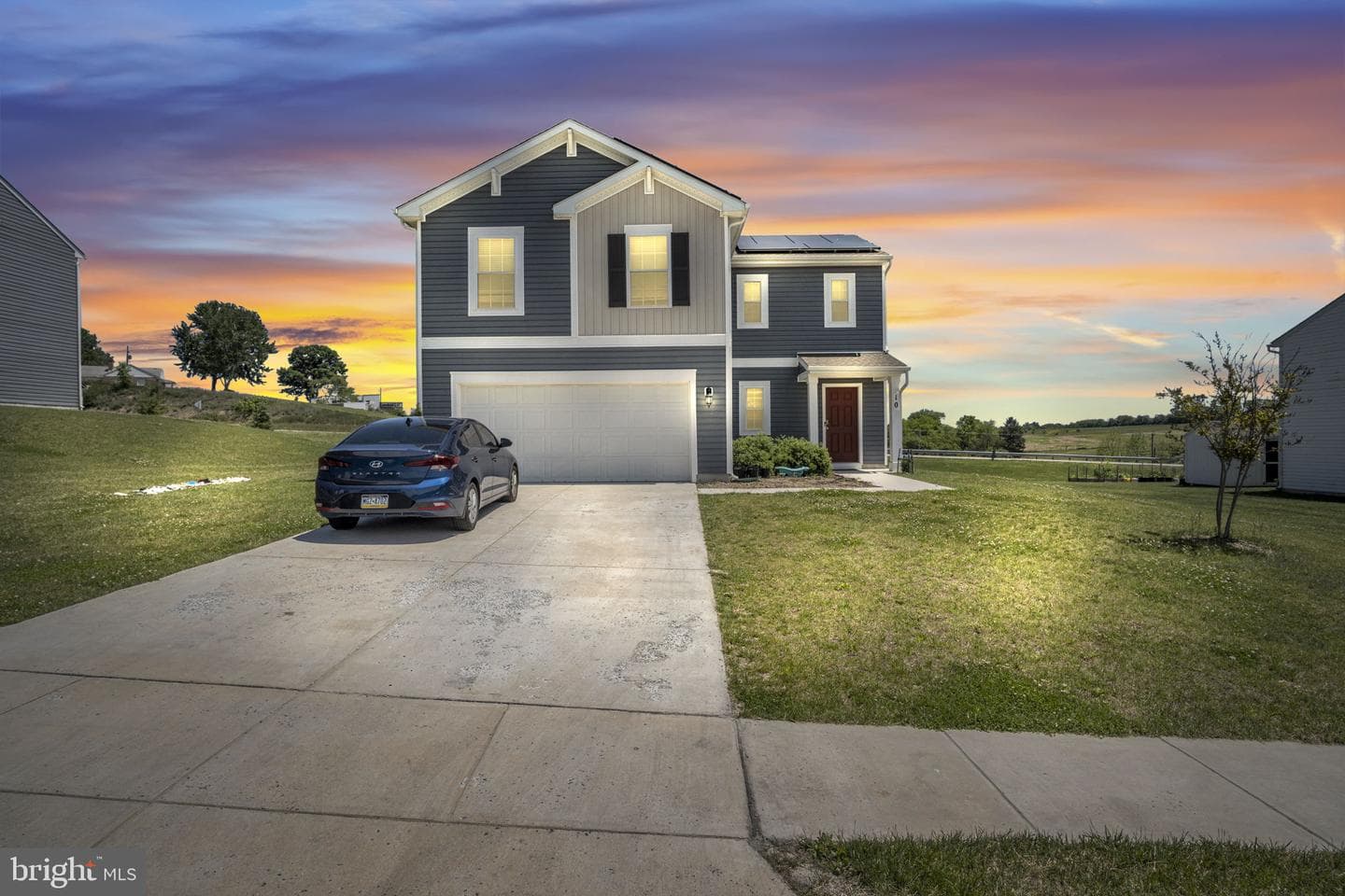 10 American Avenue photo 32