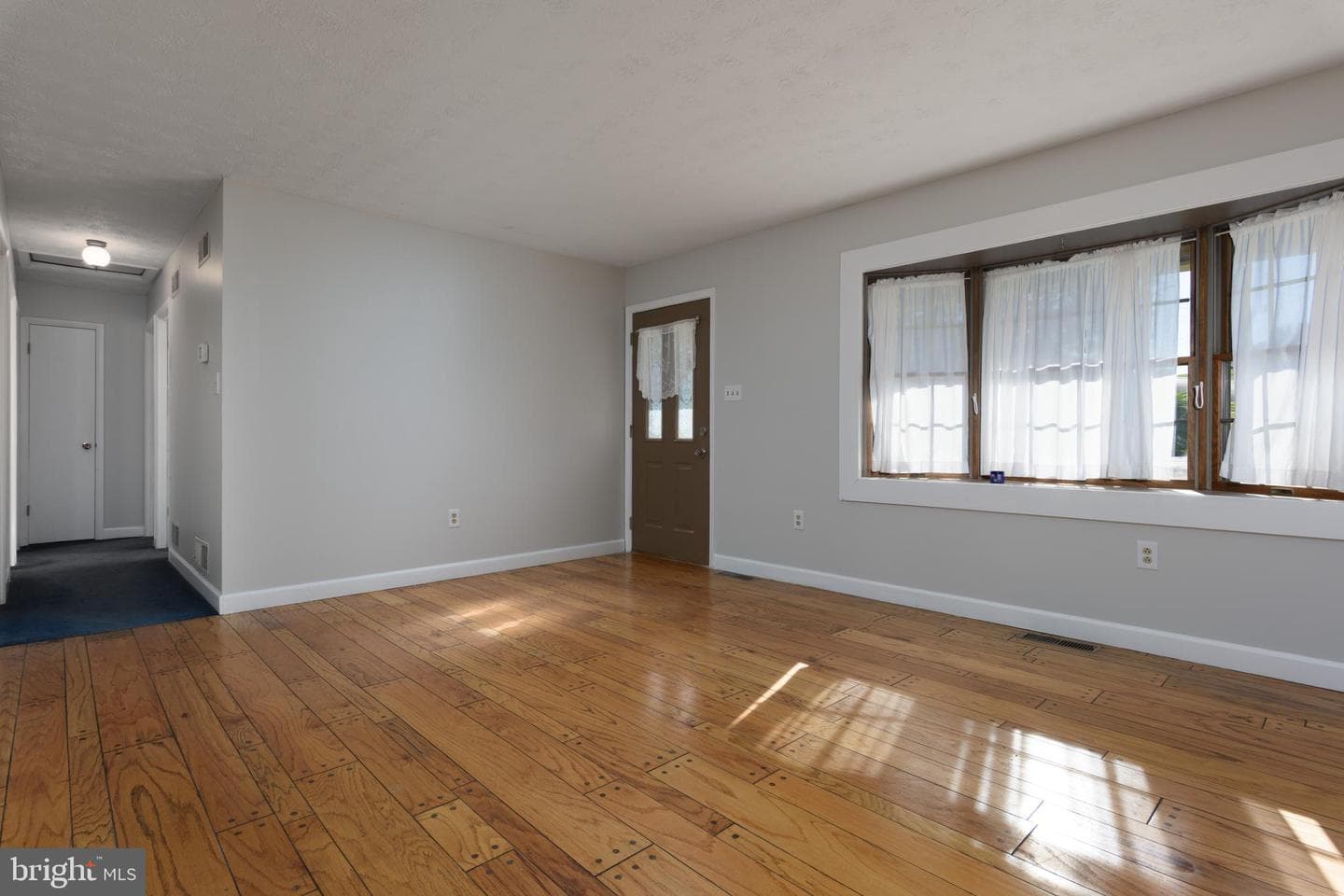 112 Stoner Drive photo 17