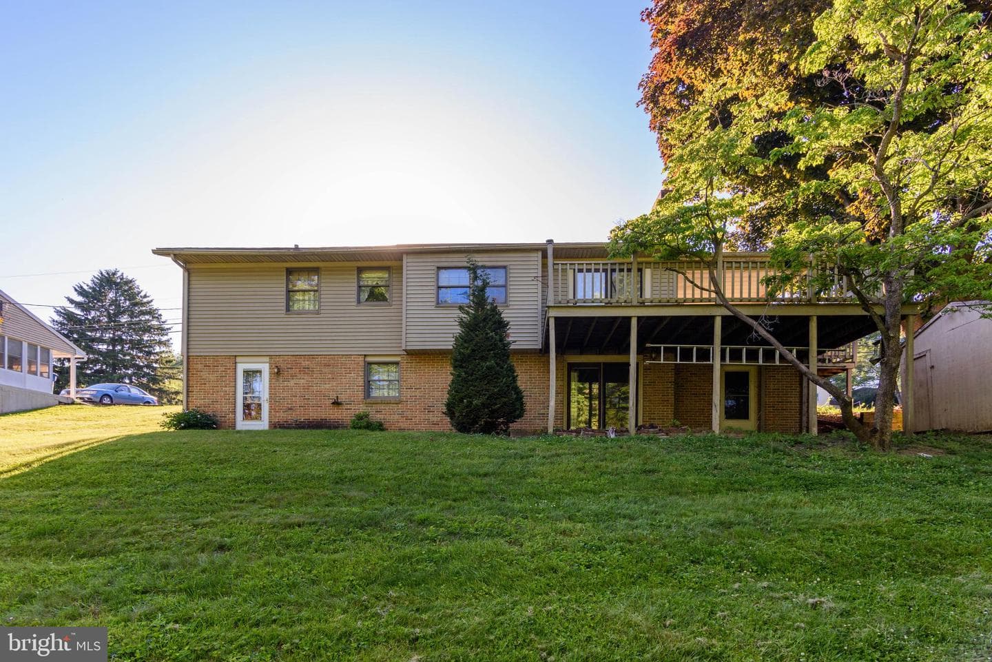 112 Stoner Drive photo 4