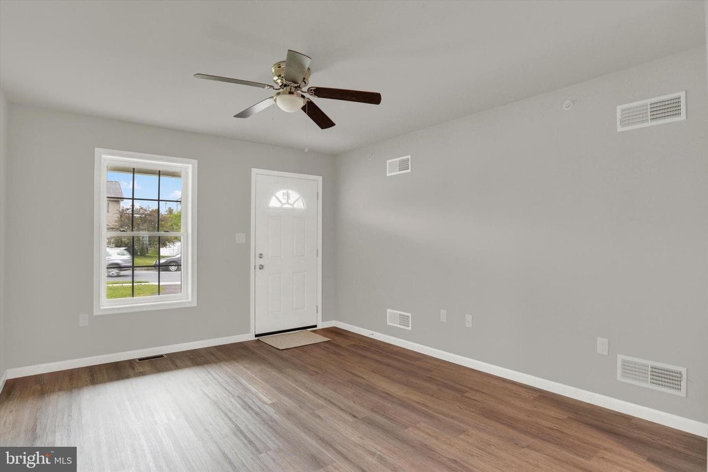137 Sable Drive photo 3