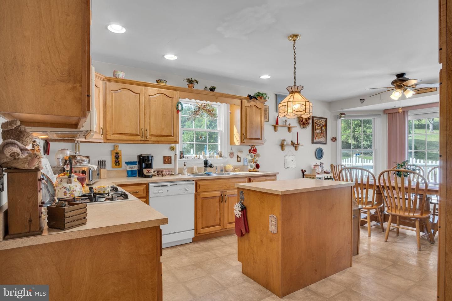7 Larch Lane photo 10