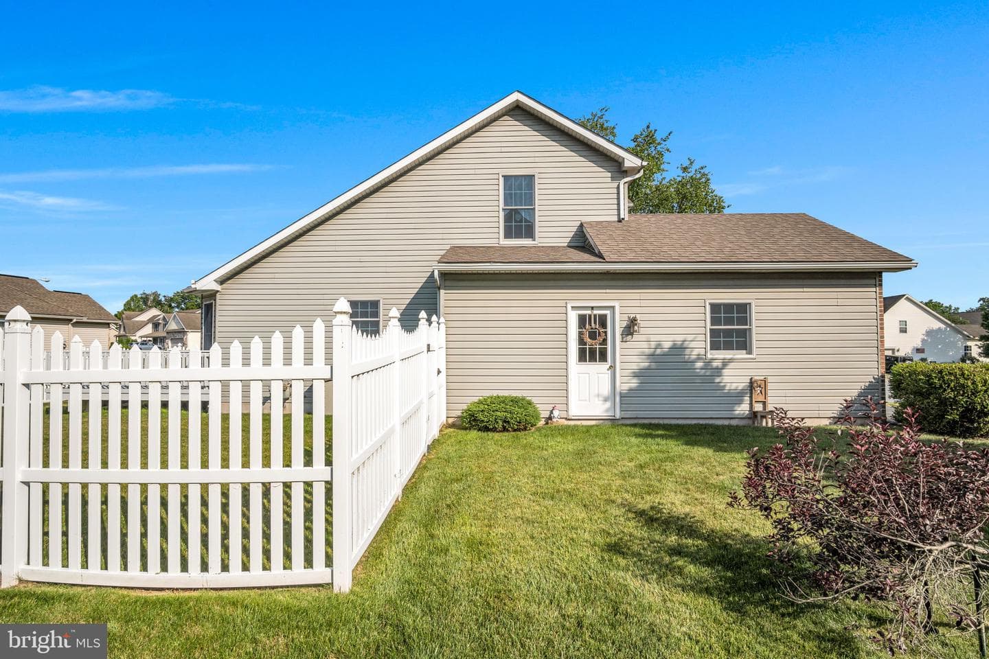 7 Larch Lane photo 34