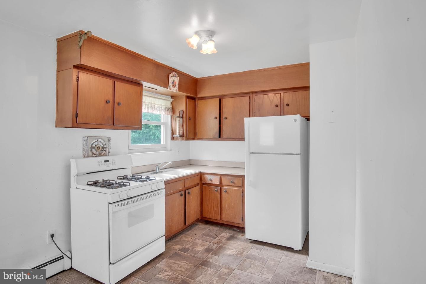 649 Erford Road photo 13