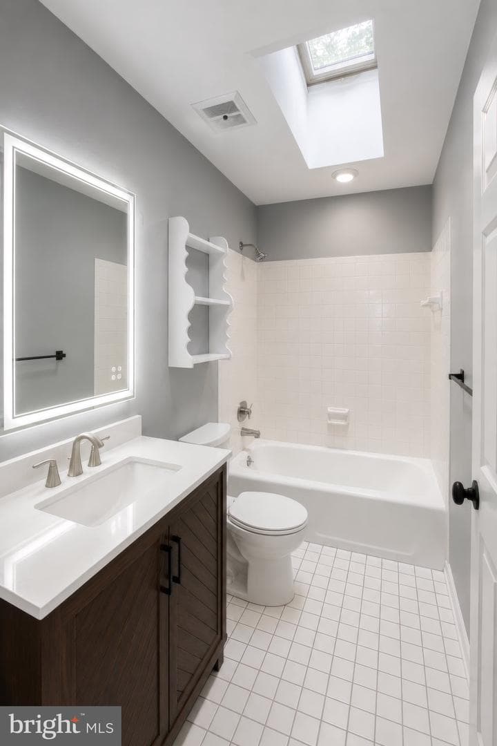 5221 Meadowbrook Drive photo 8