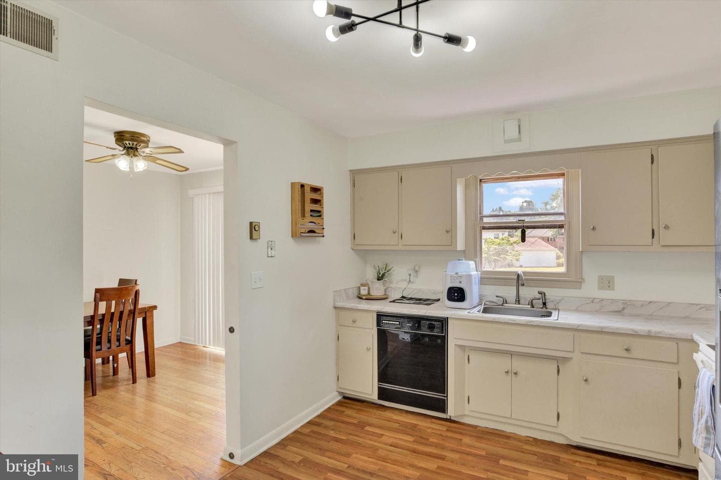 103 Kim Acres Drive photo 6