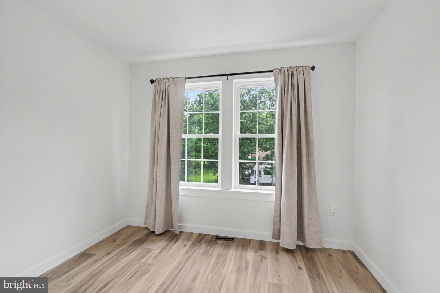 12 Oak Lane photo 31