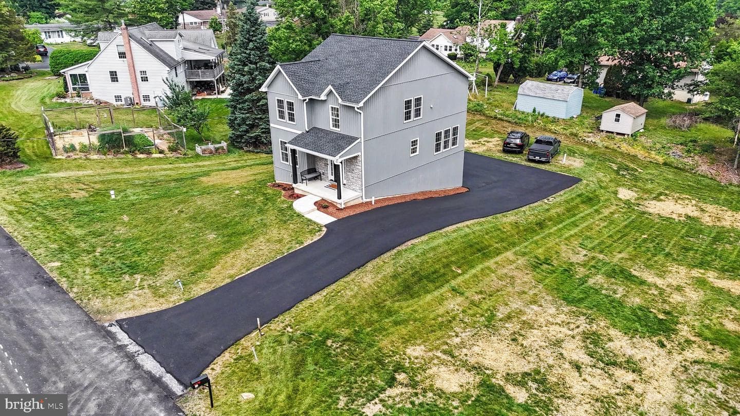 12 Oak Lane photo 45