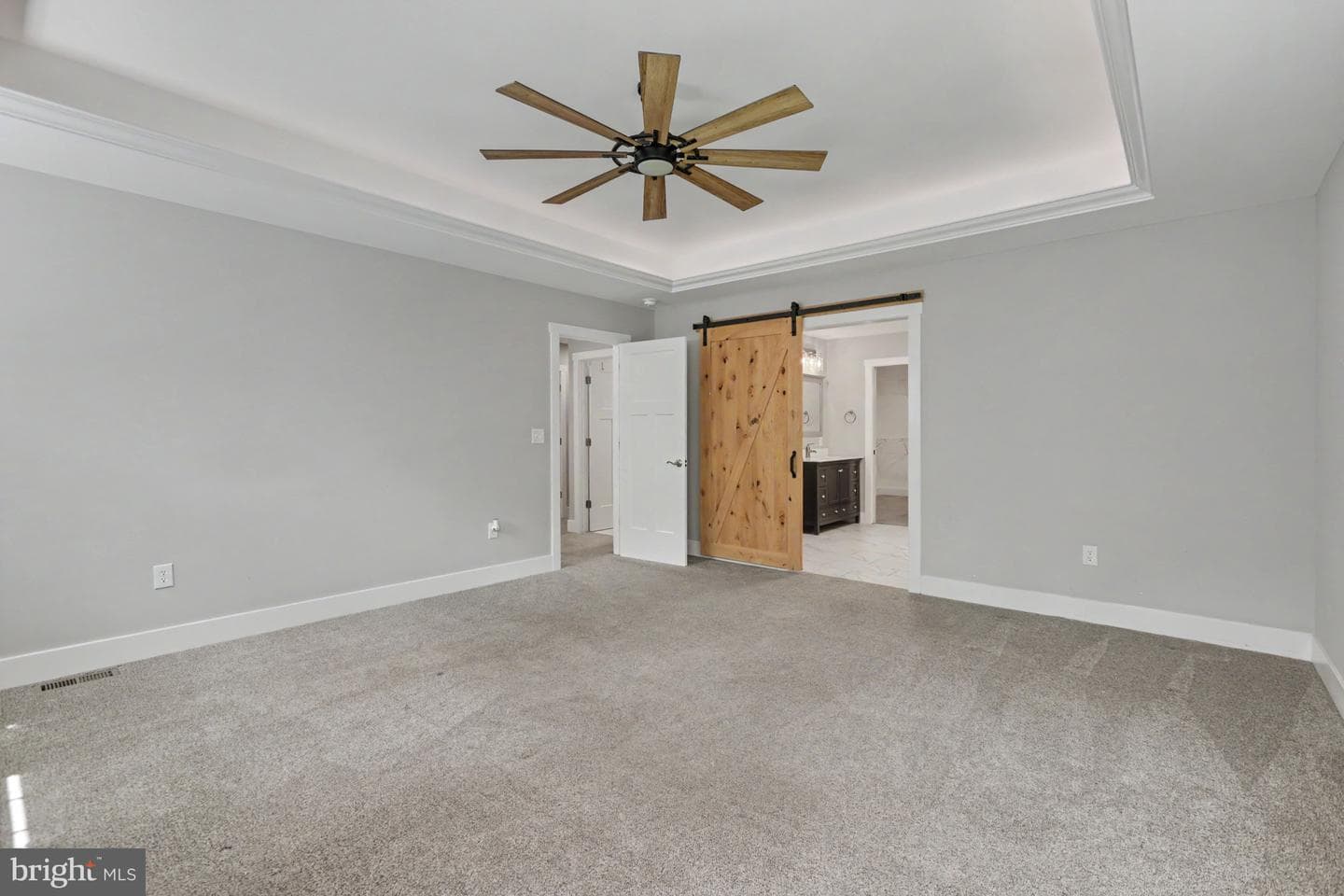 826 Sandbank Road photo 20