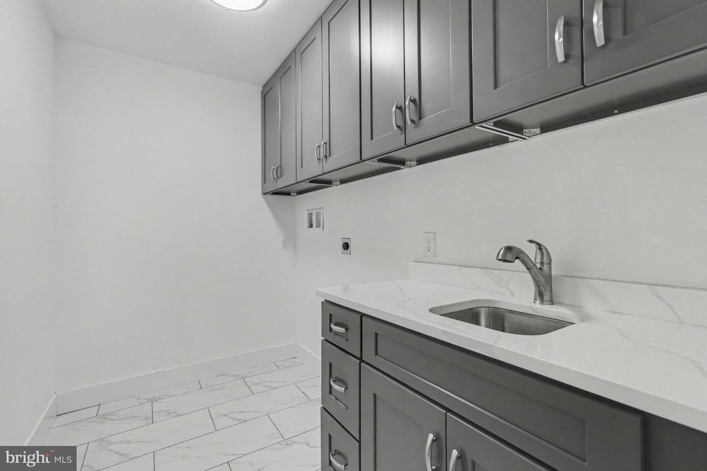 826 Sandbank Road photo 32