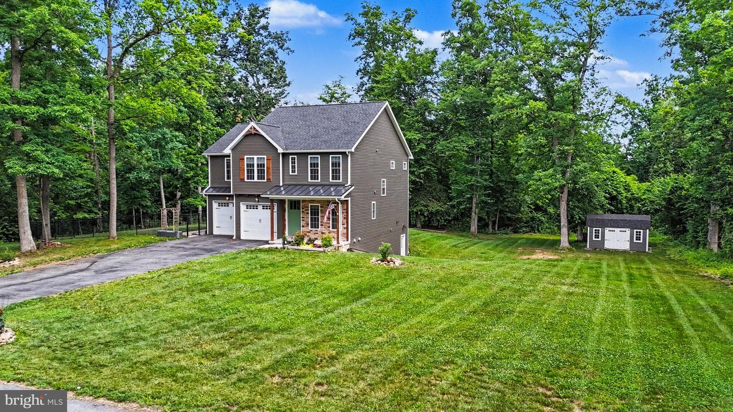 826 Sandbank Road photo 4