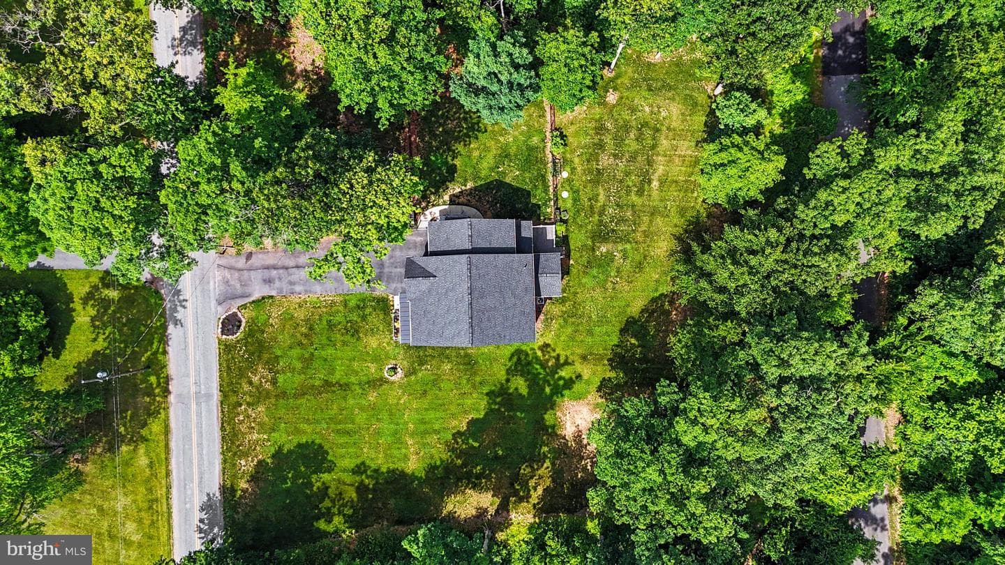 826 Sandbank Road photo 43