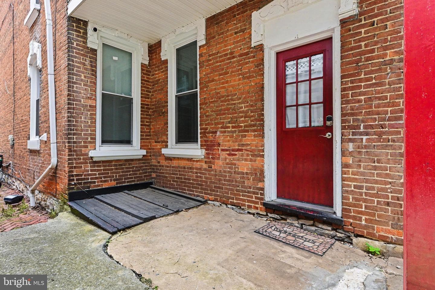 328 N College Street photo 21