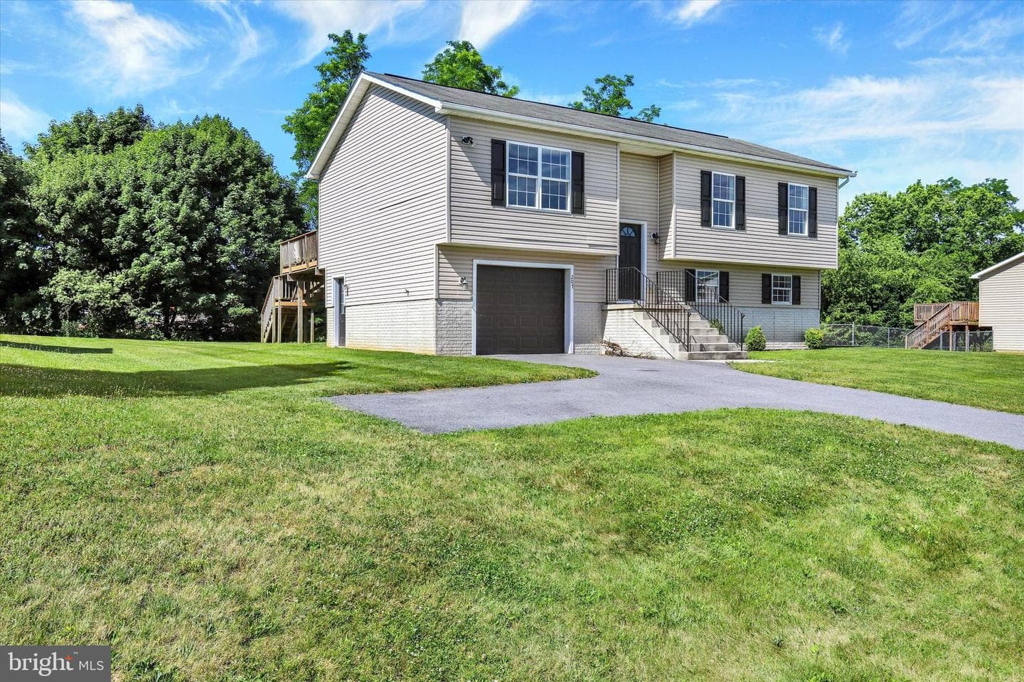 207 Pike Court photo 3