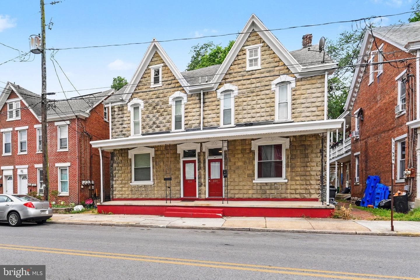 326 N College Street, Carlisle