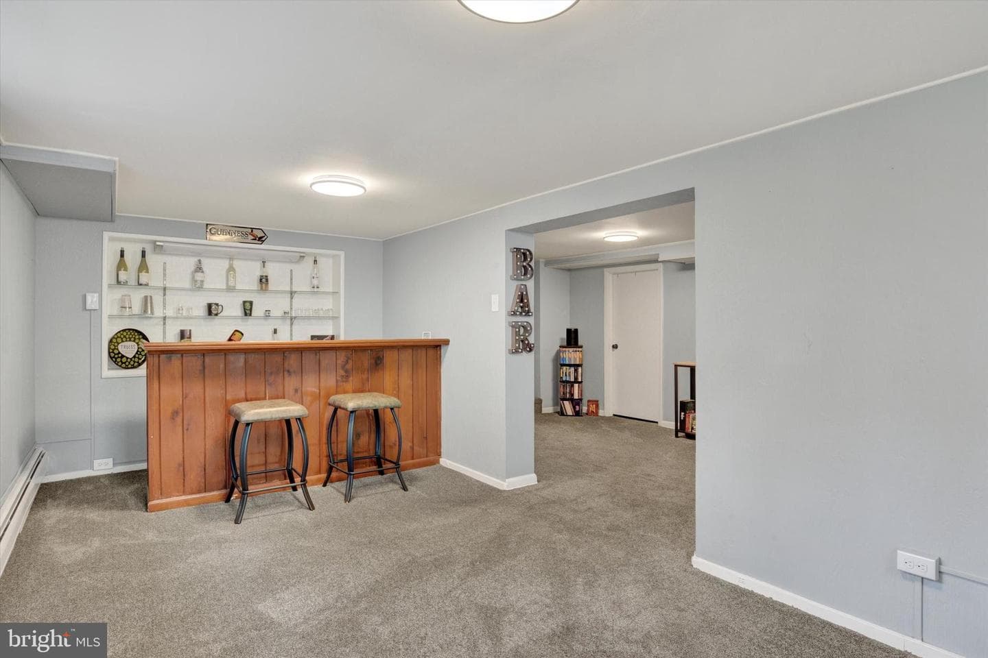 640 Walton Street photo 12