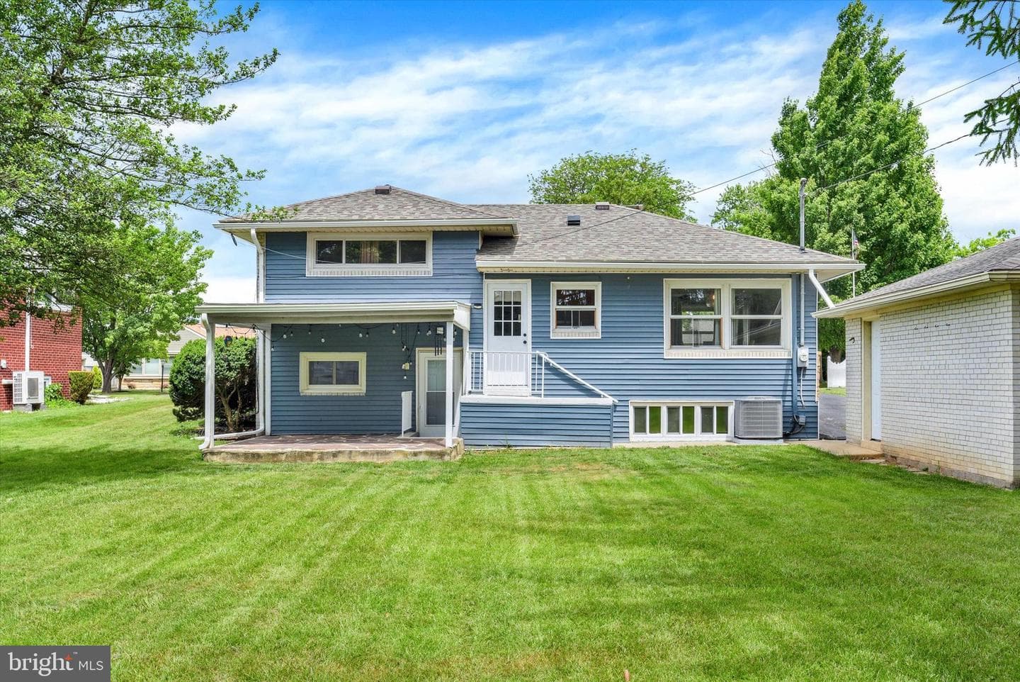 640 Walton Street photo 27