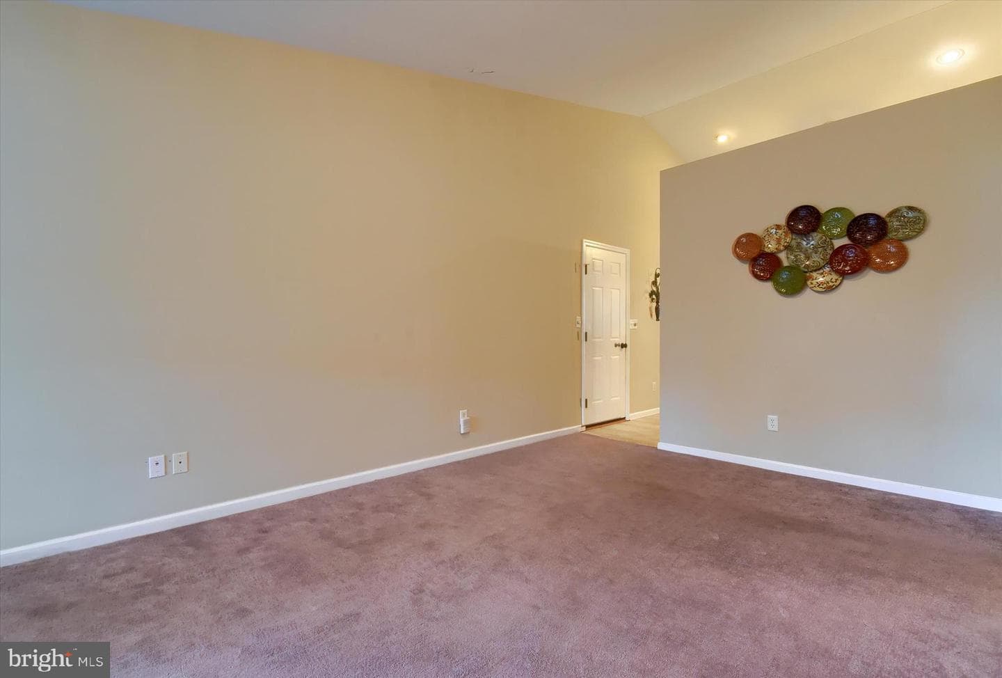 38 Ridgeway Drive photo 5