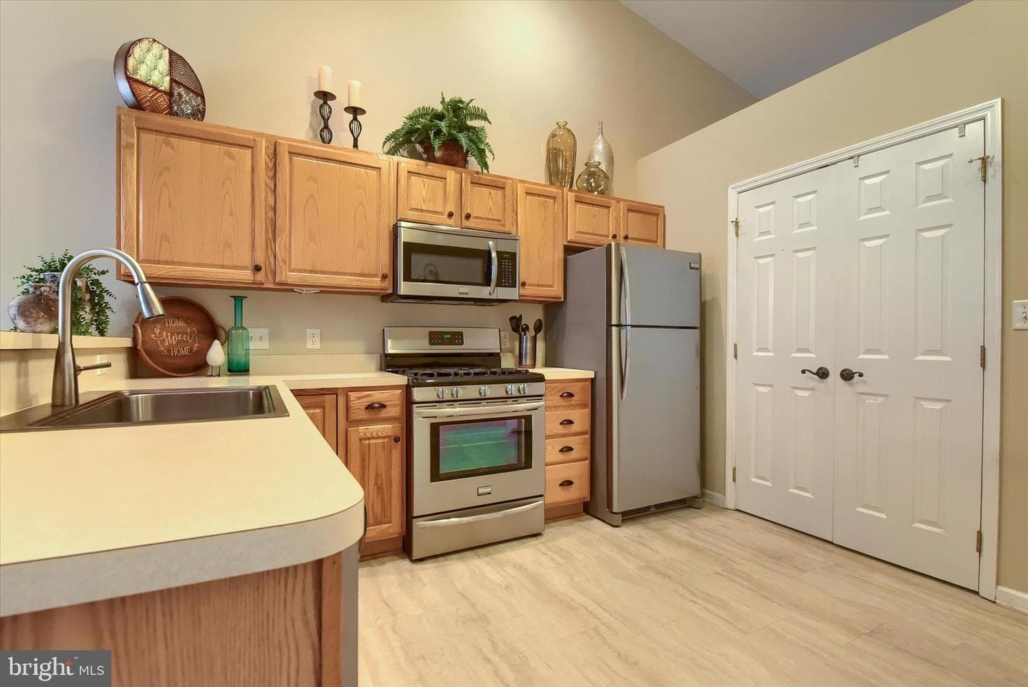 38 Ridgeway Drive photo 8
