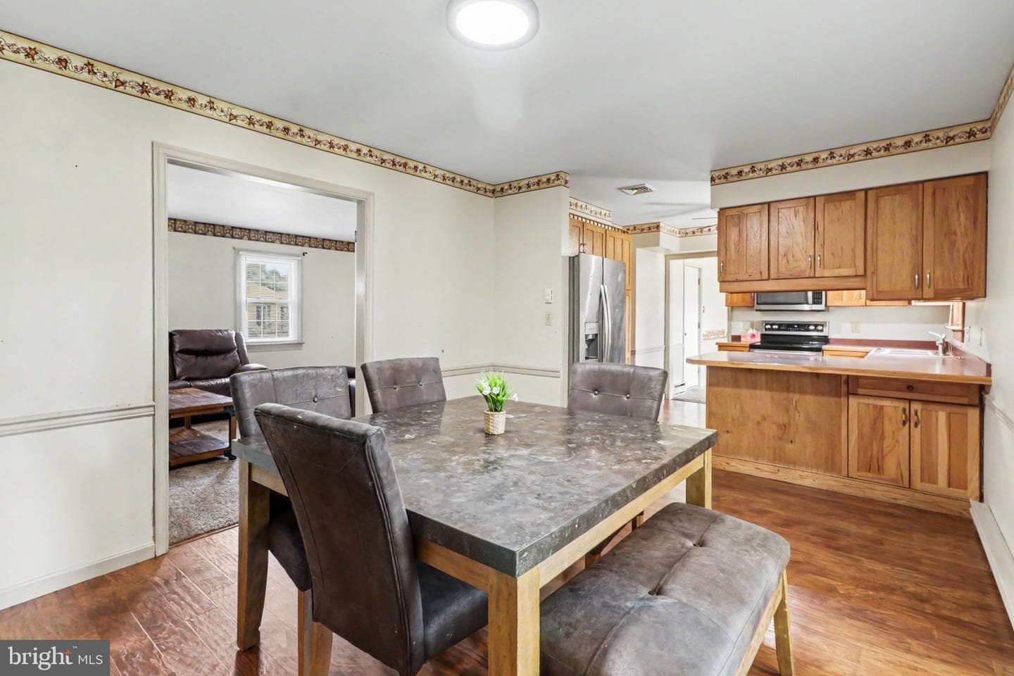 6 Kingswood Drive photo 6