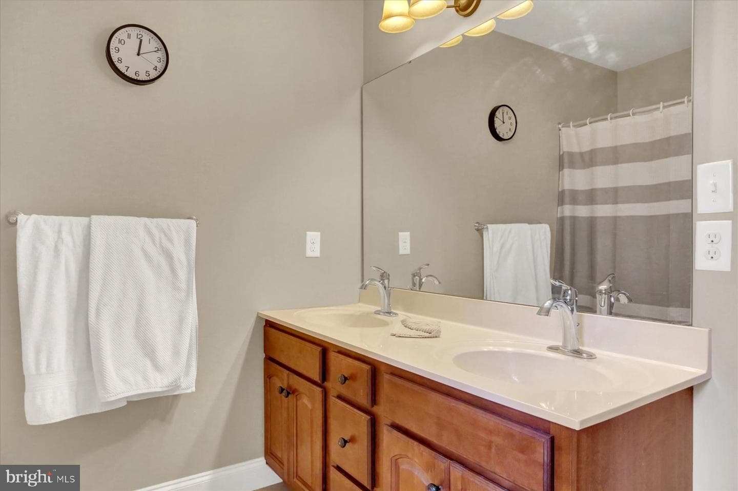 745 Grandon Way photo 41
