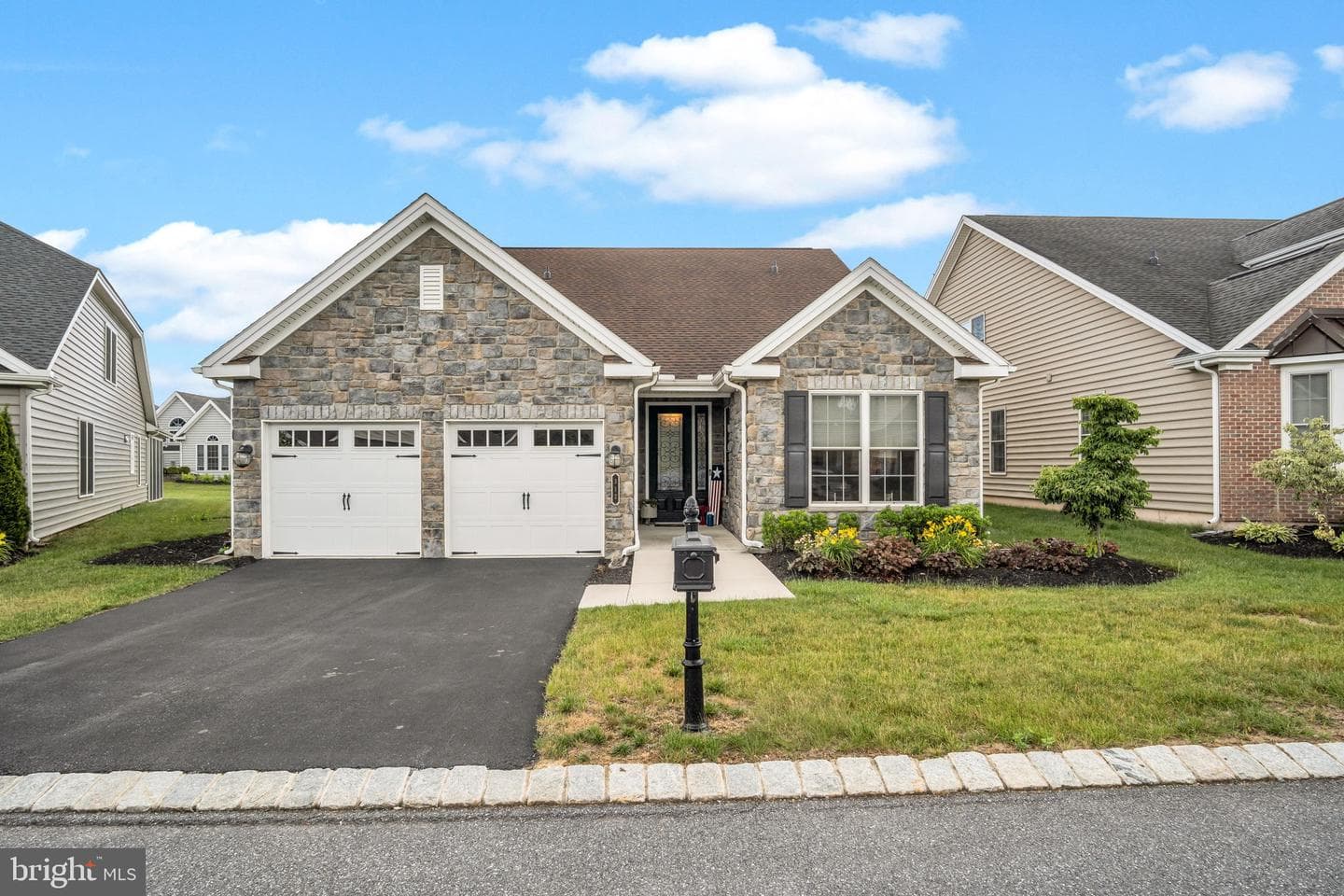 312 Founders Way photo 3