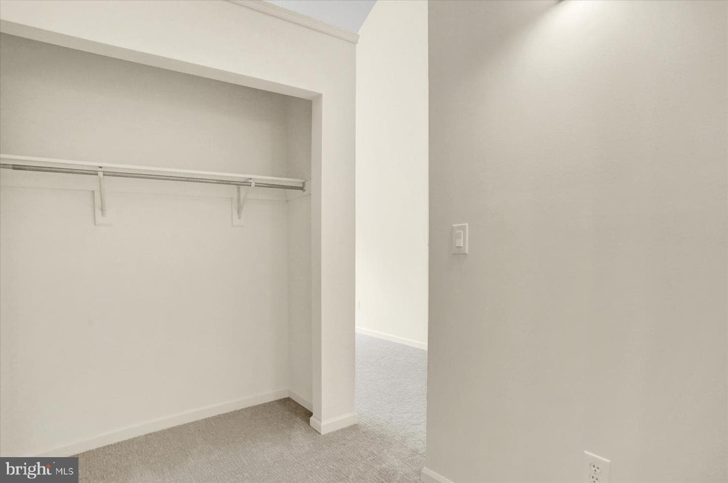 555 S 3rd Street photo 30